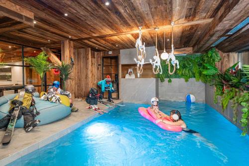 Monetier-les-Bains Villa | Chalet ORPIN Serre-Chevalier piscine cinéma sauna