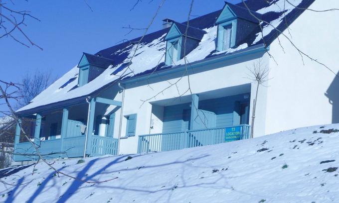 Cauterets Apartment | Chalet Peyrelance Bright 2-bedroom T3 apartment near town and ski slopes