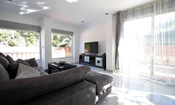 Coveta Fuma Ski Chalet | Chalet (Playa Muchavista)