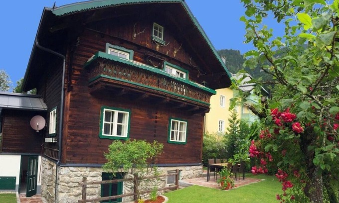 Bad Gastein Ski Chalet | Chalet Radern - Your Chalet on the sunny side of Gastein