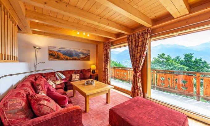 Heremence Ski Chalet | Chalet, sauna, terrace, balcony, parking, tv, ski locker, 188m², Thyon