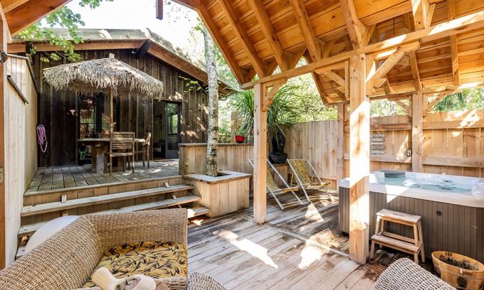 Lacanau Ski Chalet | Chalet "Savannaketh" with Private Terraces and Wi-Fi