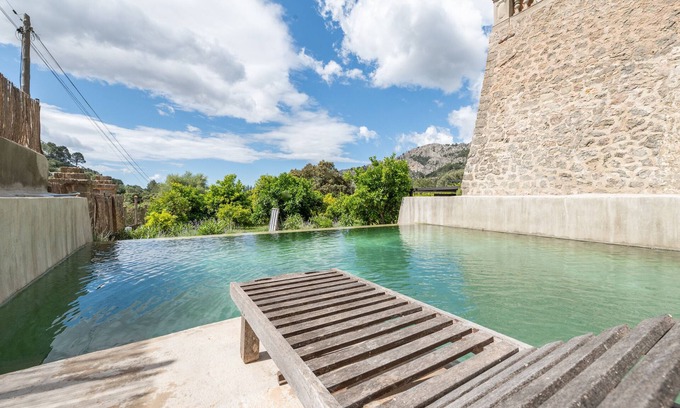 Bunyola Ski Chalet | Chalet 'Ses Llebres' with Private Pool, Wi-Fi and Air Conditioning