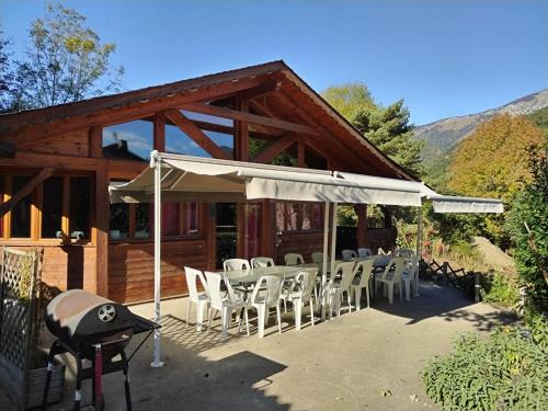 Arlos Ski Chalet | Chalet spacieux 15 places