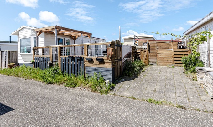 Zandvoort Ski Chalet | Chalet The Happy Hippie