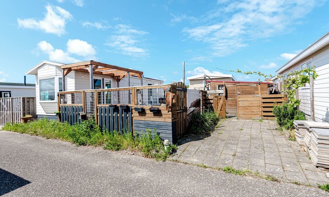 Zandvoort Ski Chalet | Chalet The Happy Hippy