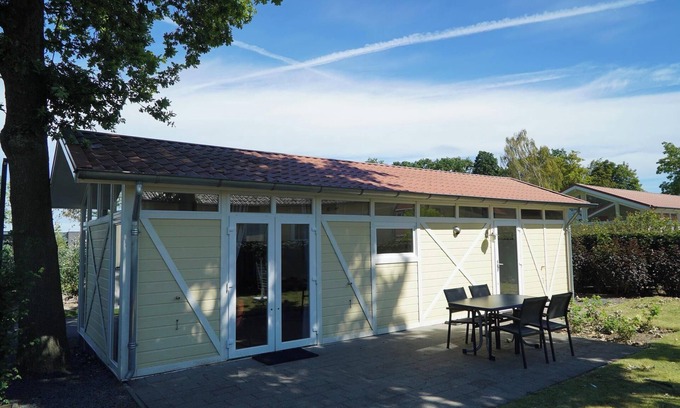 Hulshorst House | Chalet with 2 bedrooms and a terrace