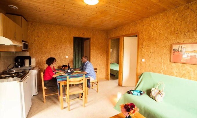 Villegusien-le-Lac Ski Chalet | Chalets de la Vingeanne * - Standard chalet PMR (person with reduced mobility) 39m2 - 2 bedrooms/covered terrace 6 people