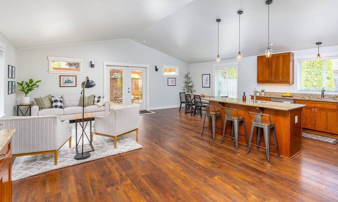 University Place House | Chambers Bay-Tacoma