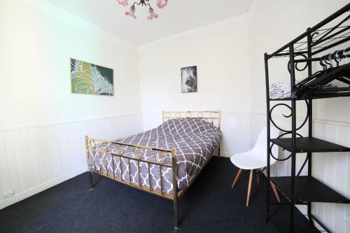 Maisons-Alfort House | Chambre 2, calme, 1 station de PARIS