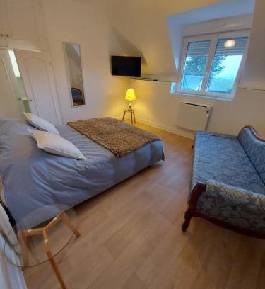 Saint-Pair-sur-Mer Apartment | Chambre Alice