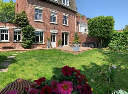 Tourcoing House | Chambre au petit Chateau