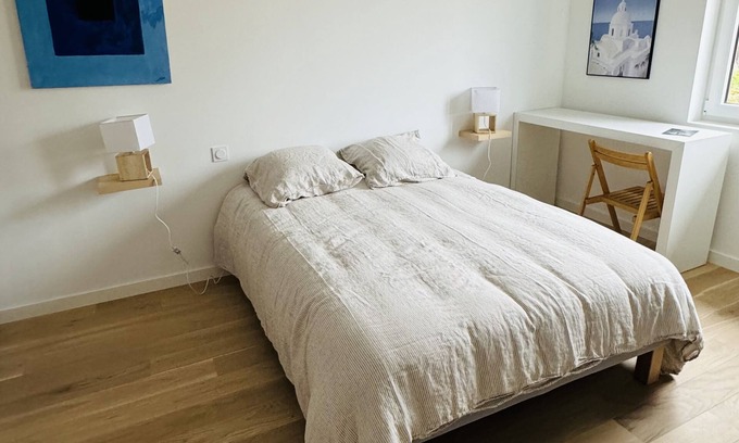 Genay Bed & Breakfast | Chambre Avec Salle de Bain Privée Dans Maison, Proche Autoroutes et Commerces