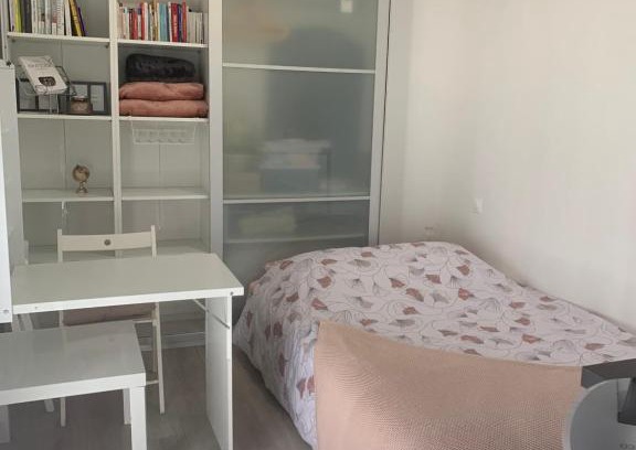 Saint-Herblain House | Chambre chez habitant