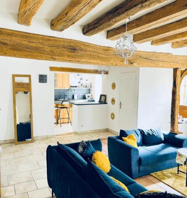 Beaumont-du-Gatinais House | Chambre Cosy avec salle de bain privée