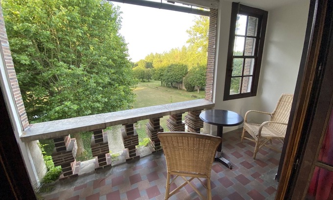Villiers-Saint-Benoit Other | Chambre de Charme Avec vue Pour le Télétravail ou le Farniente !