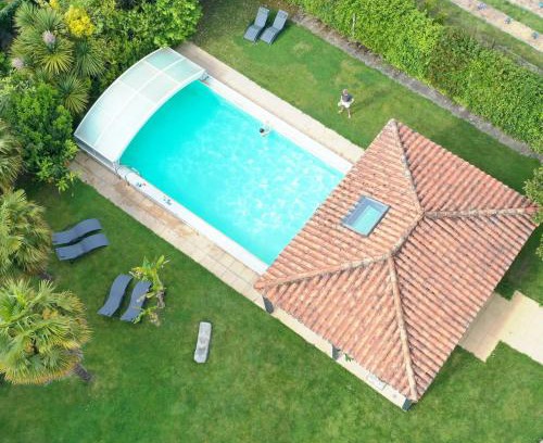 La Roche-sur-Yon Bed & Breakfast | Chambre d'hôte BALI avec parking