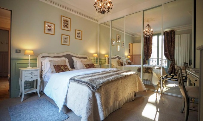 Paris City Center Bed & Breakfast | Chambre d hôte : Louvre Elegant Apt Suite