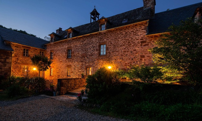 Bessuejouls House | Chambre d'hôtes Ivoirine