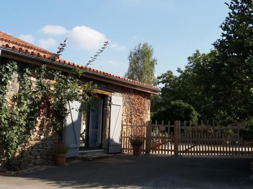 Bressuire Bed & Breakfast | Chambre d'hôtes La Thibaudière