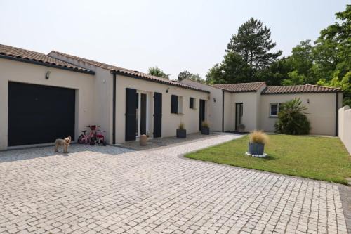 Aigrefeuille-d'Aunis Bed & Breakfast | chambre d'hotes Les 3 moineaux