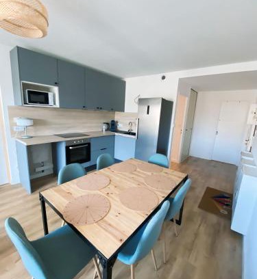 Talence House | Chambre et salle de bain PRIVÉE dans Appartement PARTAGÉ avec toilettes partagés - Talence - Tram B - Ref R1