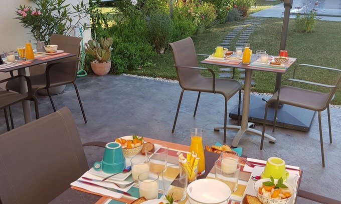 Saint-Georges-de-Didonne Bed & Breakfast | Chambre d'hôtes La Villa 13&15