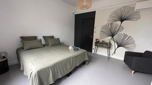 Villeneuve-Minervois House | Chambre Ginkgo au Domaine de l'Aven
