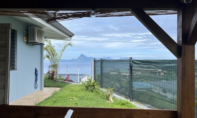 Punaauia Bed & Breakfast | Chambre Indépendante Avec Terrasse vue mer