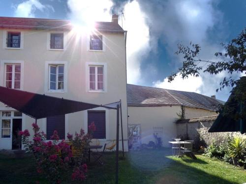 Janville Bed & Breakfast | Chambre Japonaise avec Lit King-Size en Maison d'Hôtes, Proche Autoroute A10, Chartres et Orléans - FR-1-581-111