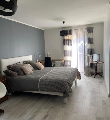 Cornebarrieu House | Chambre meublée
