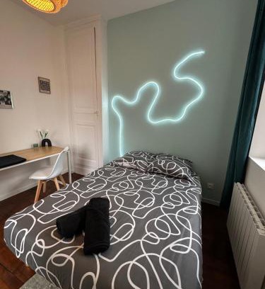 Amiens Bed & Breakfast | Chambre privée "turquoise" - Maison partagée