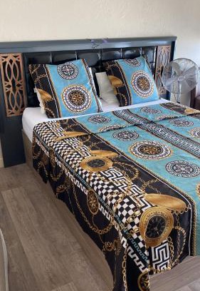 Sarcelles House | Chambre privative design avec espace salon & cuisine 15 min de Paris