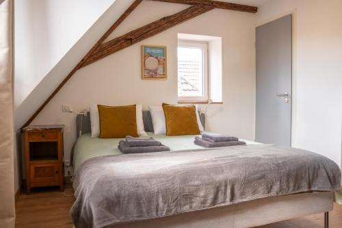 Eguisheim Bed & Breakfast | Chambre Rose des Vents