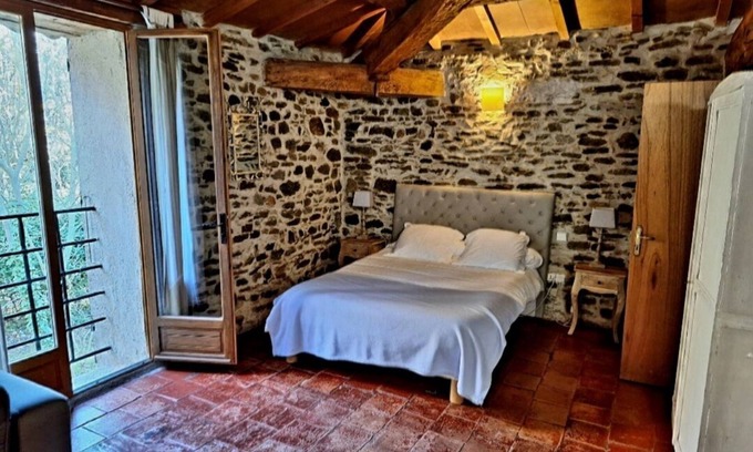 Malves-en-Minervois Bed & Breakfast | Chambres al castel in malves en minervois, 10km from the town of carcasonne