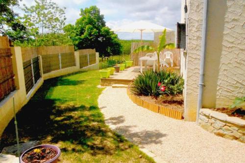 Villefranche-de-Rouergue Bed & Breakfast | Chambres d'Hôtes Le Clos du Murier