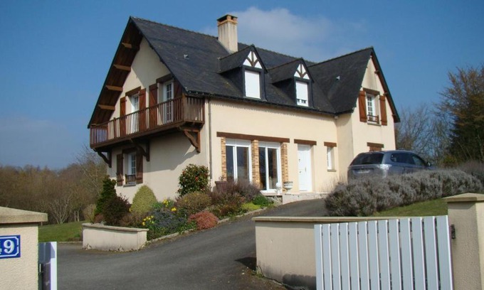 Villaines-la-Juhel Bed & Breakfast | Chambres d'hôtes Le Bignon dans les Alpes Mancelles