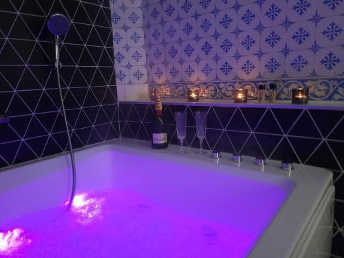 Cluis Bed & Breakfast | Chambres d'hôtes de charme au Château avec jardin et petit-déjeuner inclus - FR-1-591-689