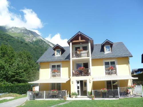 Cauterets Bed & Breakfast | Chambres d'Hôtes La Balaguère
