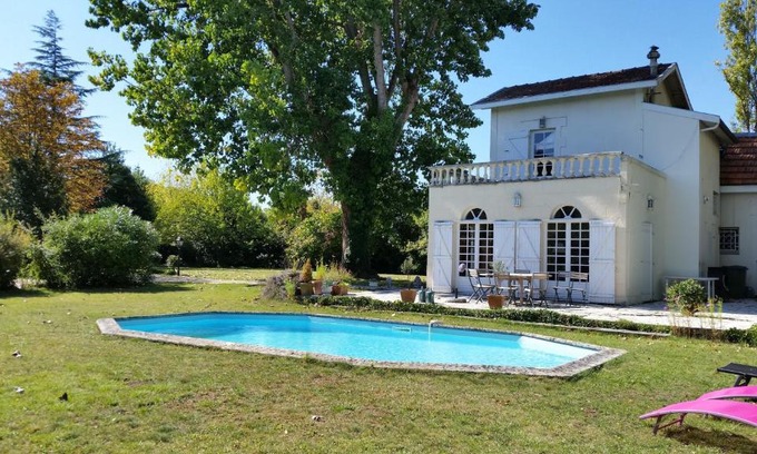 Cauderan Bed & Breakfast | Chambres d'hôtes les Marronniers