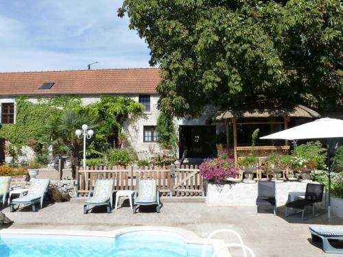 Tavers Bed & Breakfast | Chambres d'hôtes restauration XVIIIe avec WiFi, au cœur des Châteaux de la Loire - FR-1-590-331