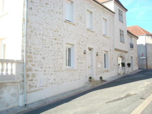 Chatillon-sur-Marne Bed & Breakfast | Chambres d'hotes Karine SMEJ