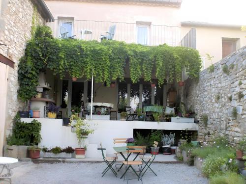 Salinelles Bed & Breakfast | Chambres d'hote chez Françoise