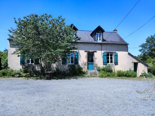 Sarge-les-le-Mans House | Chambres dans le gîte "Rêves de Gamins", proche du pôle Européen et du circuit des 24h