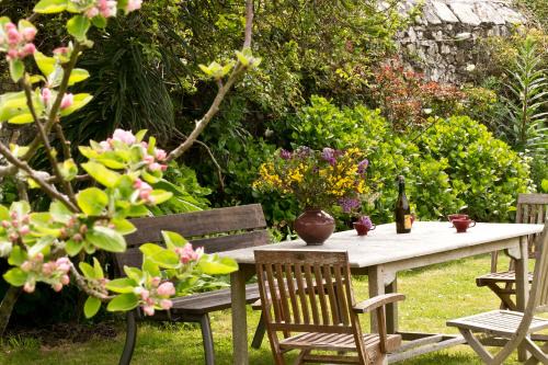 Cleden-Cap-Sizun Bed & Breakfast | Chambres de la Ville d'Ys