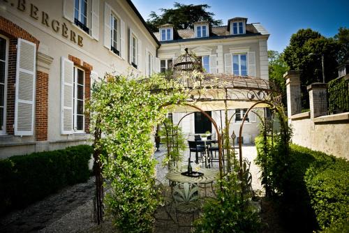 Epernay Bed & Breakfast | Champagne André Bergère & Suites