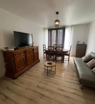 Sarcelles Apartment | Champions Deluxe