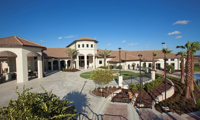 Davenport Apartment | Champions Gate condos by UNE