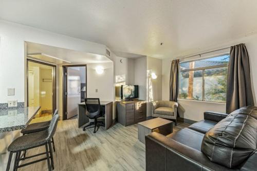 Chandler Apartment | Chandler 2 bd 1 ba apartment Lux2