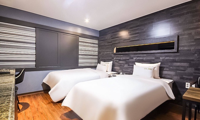 Masan Hotel | Changwon Masan Hotel BNB